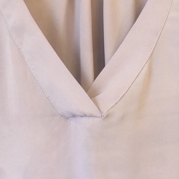 Classic Lavender Blouse Long Sleeved - Picture 4 of 4